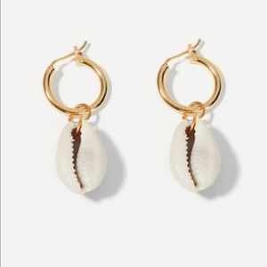 Life by the beach shell earrings